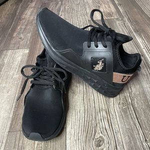 Polo athletic shoe - black - sz 7
